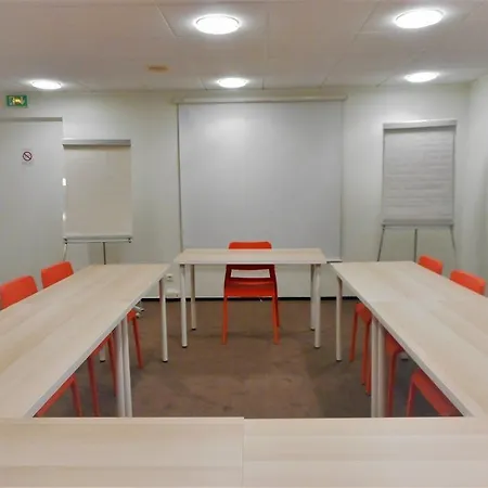 Отель Ibis Velizy 3*