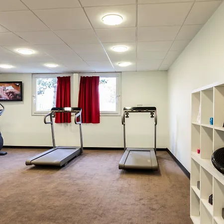 Ibis Velizy Отель