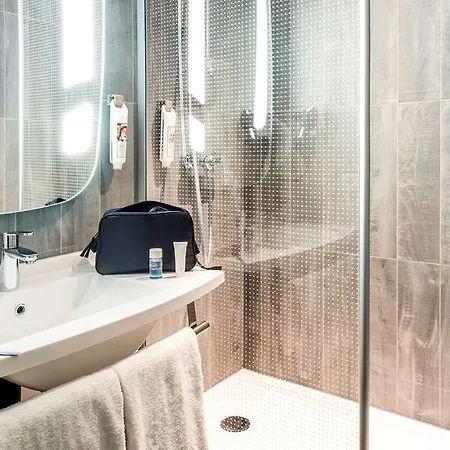 Ibis Velizy